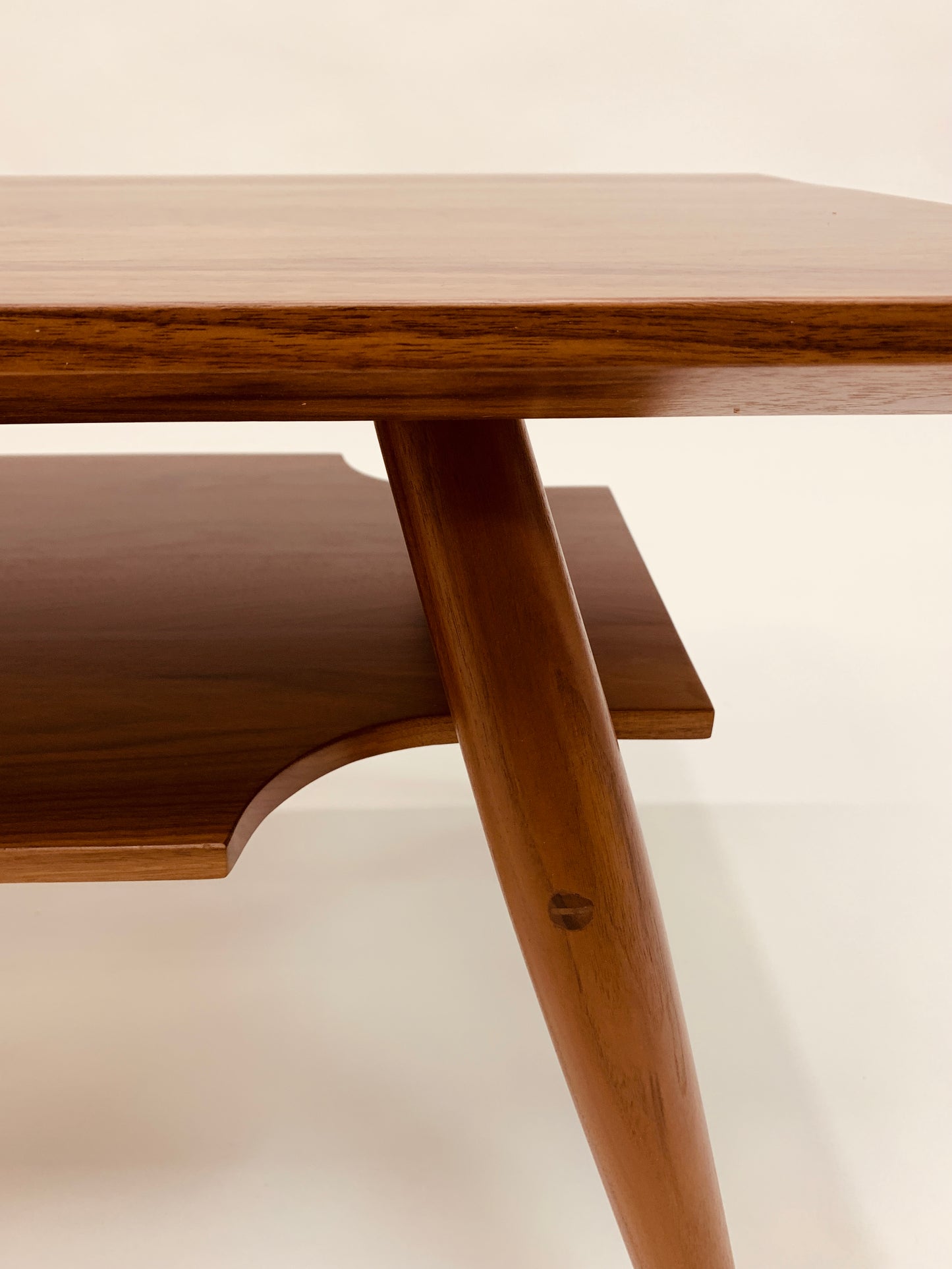 Mid-Century-Inspired Coffee Table with Shelf in Hardwood